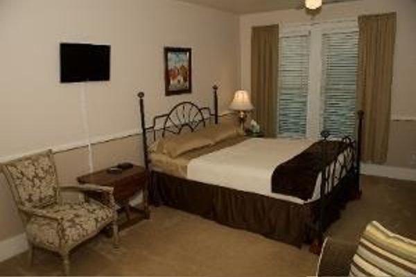 DEER CREEK INN (Grass Valley)